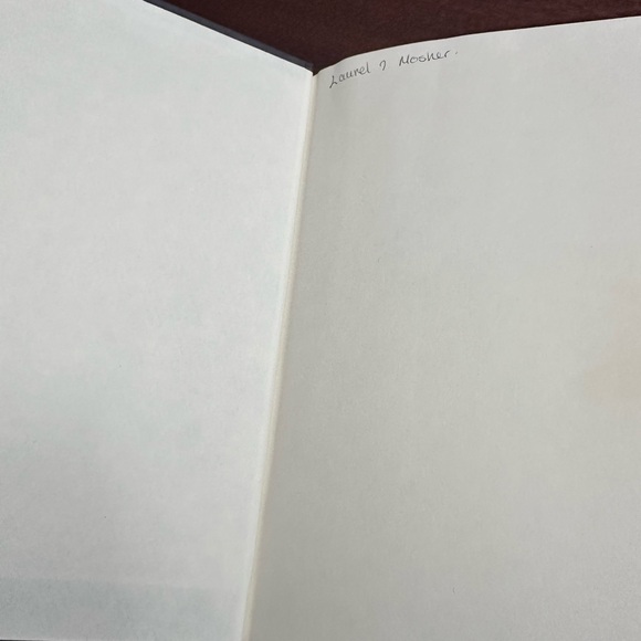 Vampire Diaries Book 1 & Beautiful Creatures Book 1 with poster - Picture 11 of 13